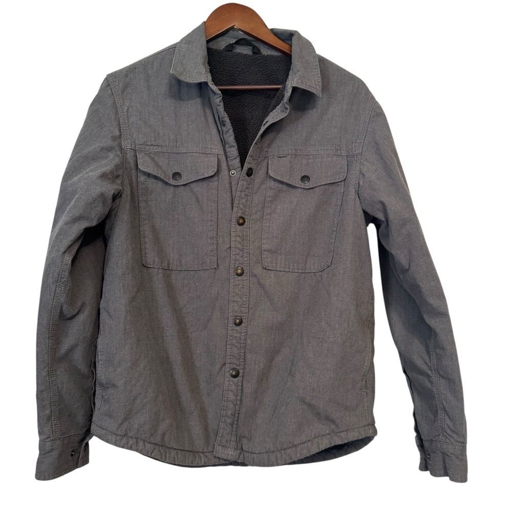 The North Face Gray Heavy Sherpa Lined Campshire Shirt Jacket